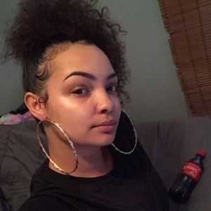 Meet your Posher, Jazmin